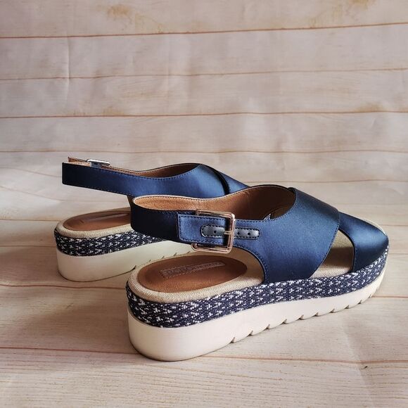 BCBGENERATION Xavier Satin Platform Cross Slingback Sandals Navy Size 8/38 - Picture 4 of 16